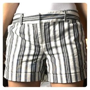 AnnTaylor Factory linen shorts w/5 in. In seam